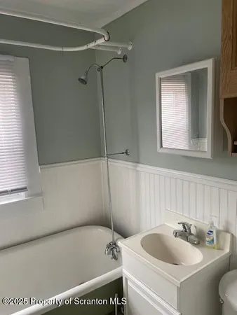 $1,000 | 828 Green Ridge Street, Scranton, PA 18509