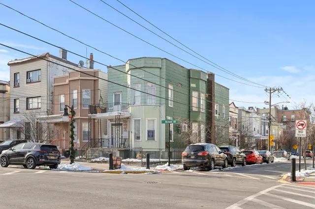 $750,000 | 2615 Palisade Avenue, Union City, NJ 07087