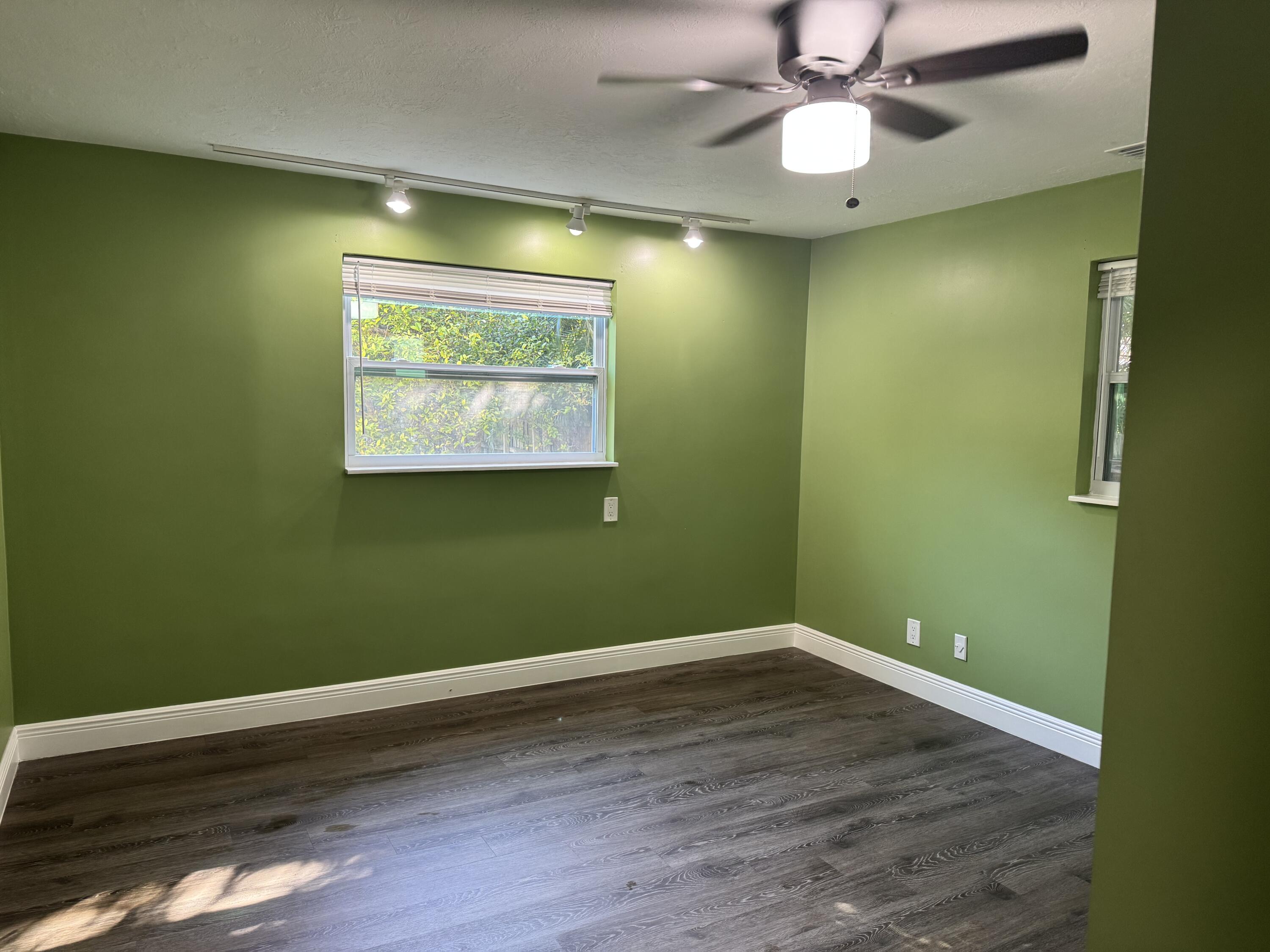 5239 Club Road Haverhill, FL 33415 - Photo 12 of 14 IMG_7542