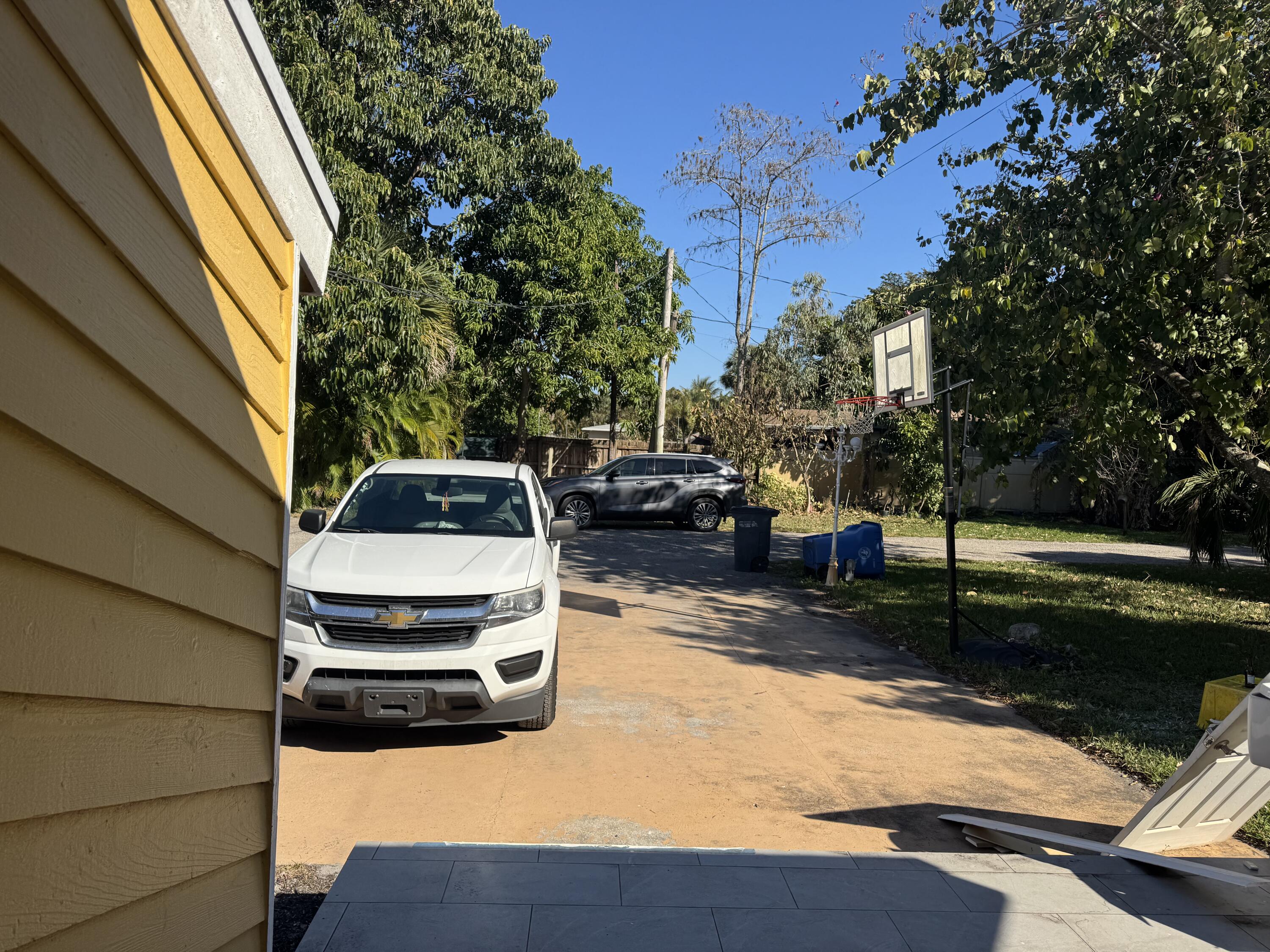 5239 Club Road Haverhill, FL 33415 - Photo 14 of 14 IMG_7551