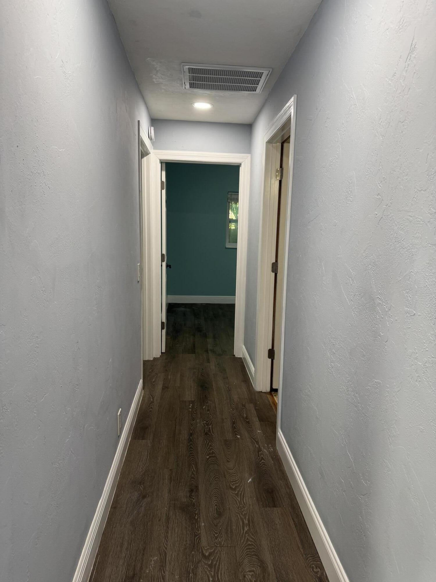 5239 Club Road Haverhill, FL 33415 - Photo 7 of 14 IMG_7556