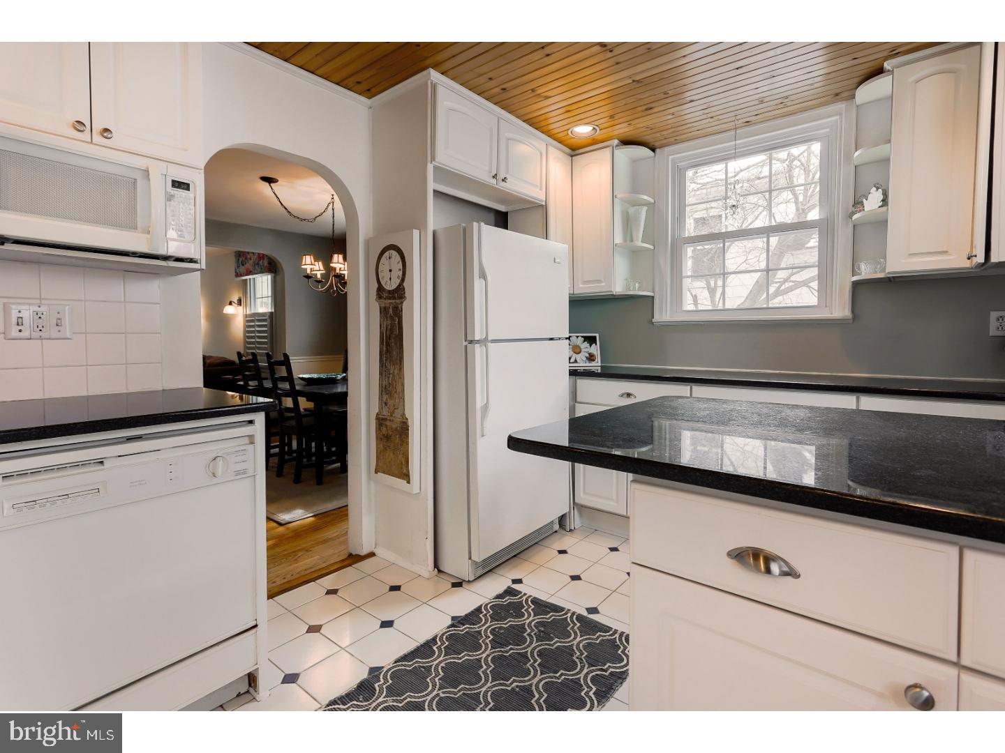 216 Henley Road Wynnewood, PA 19096 - Photo 6 of 15 Gallery Image 6