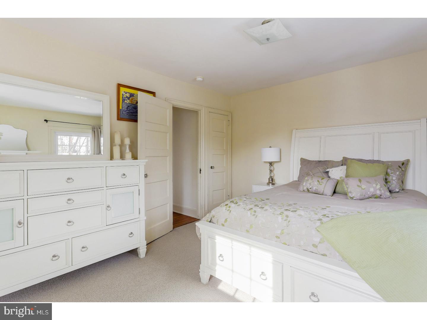 216 Henley Road Wynnewood, PA 19096 - Photo 8 of 15 Gallery Image 8