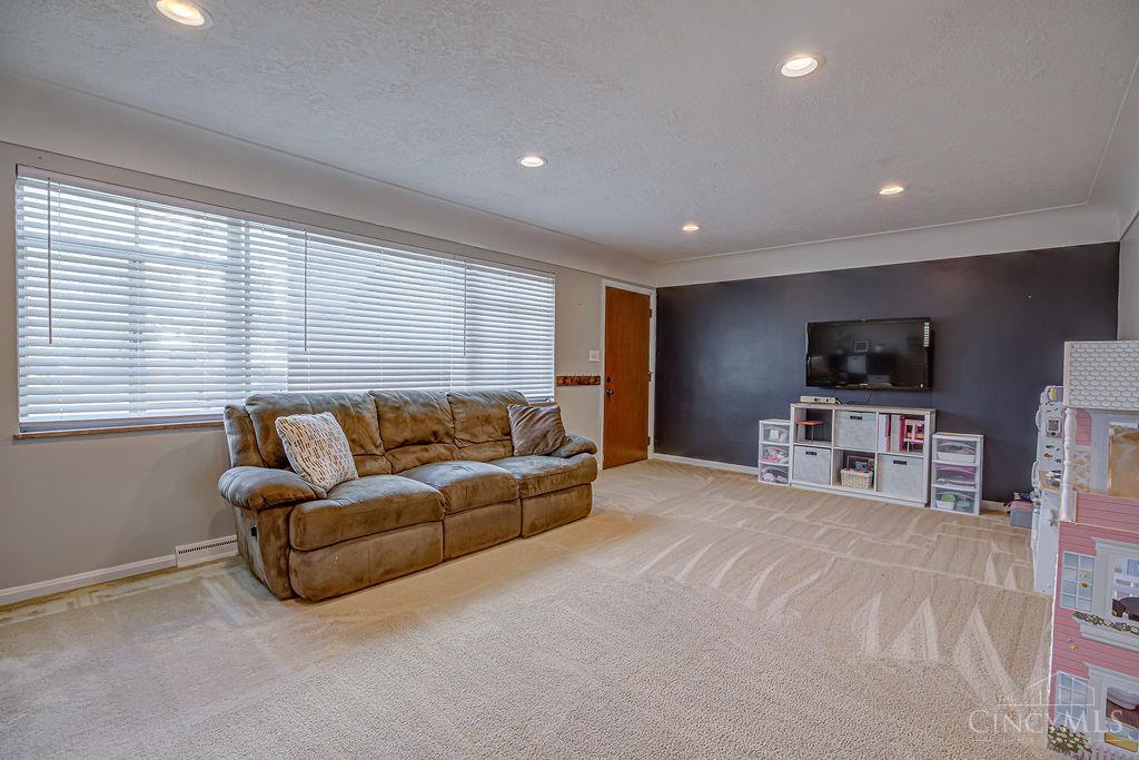 3677 Poole Road Cincinnati, OH 45251 - Photo 15 of 38 Gallery Image 15