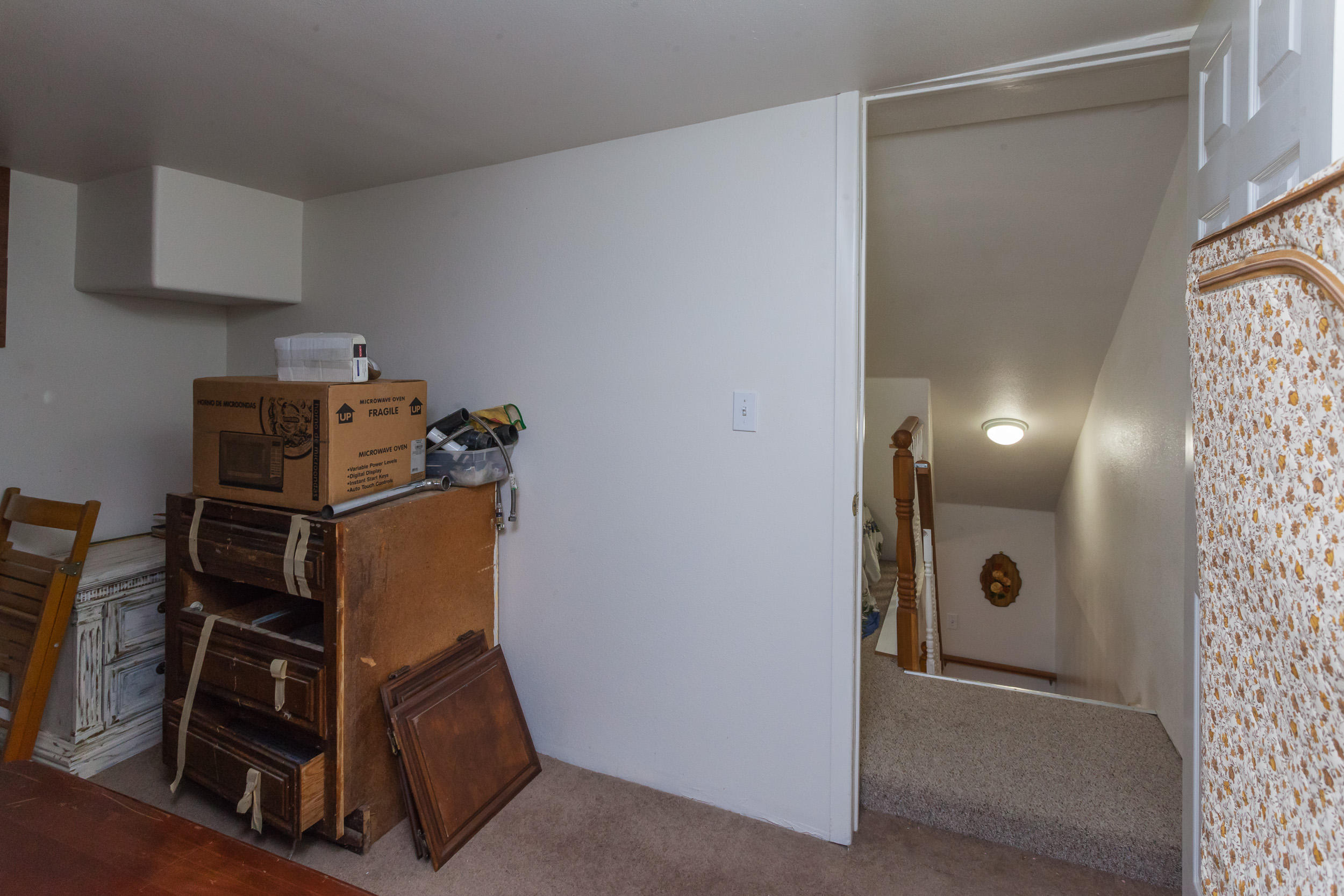 12383 Quartz Hill Road Redding, CA 96003 - Photo 22 of 36 Closet / Storage