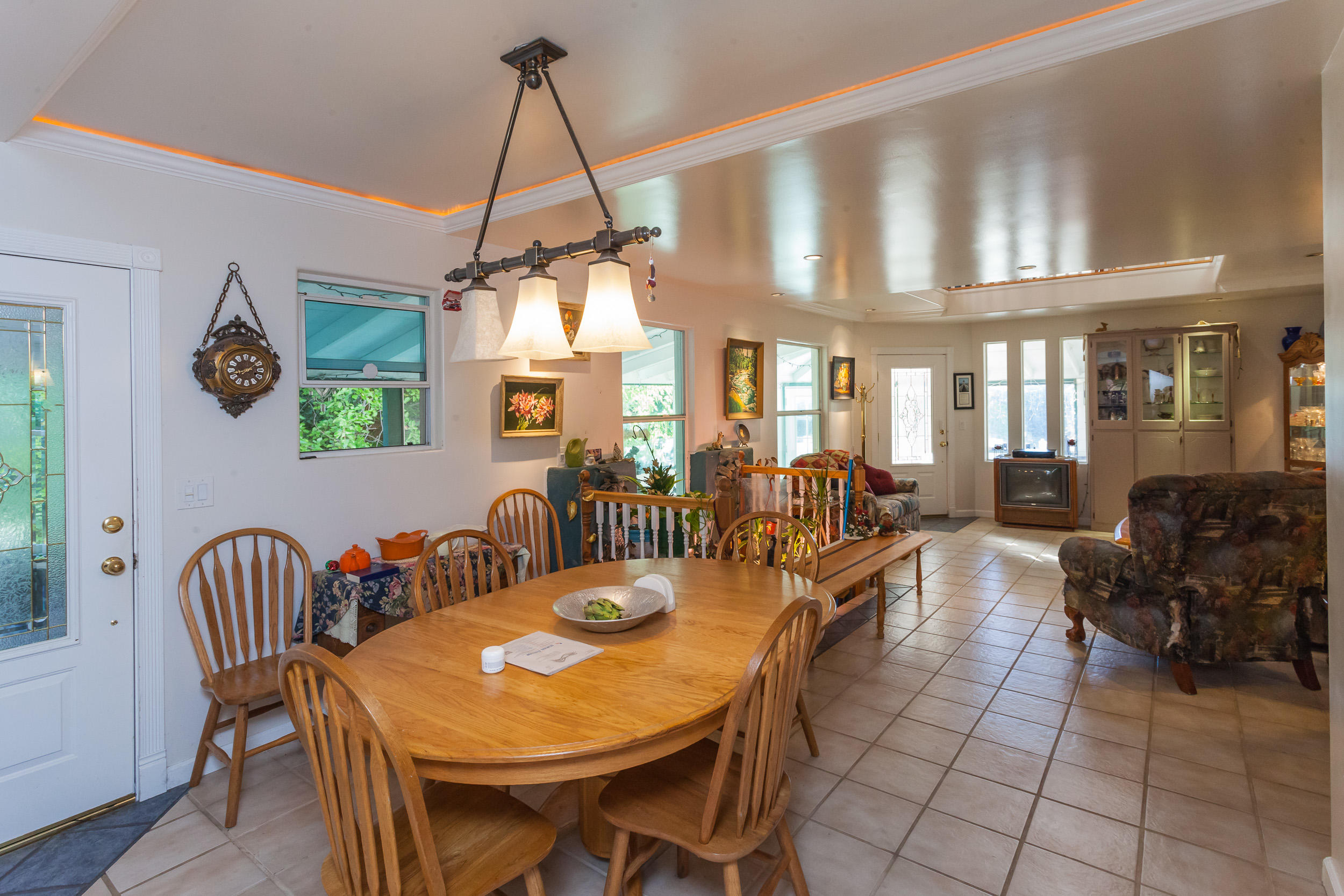 12383 Quartz Hill Road Redding, CA 96003 - Photo 5 of 36 Dining Room