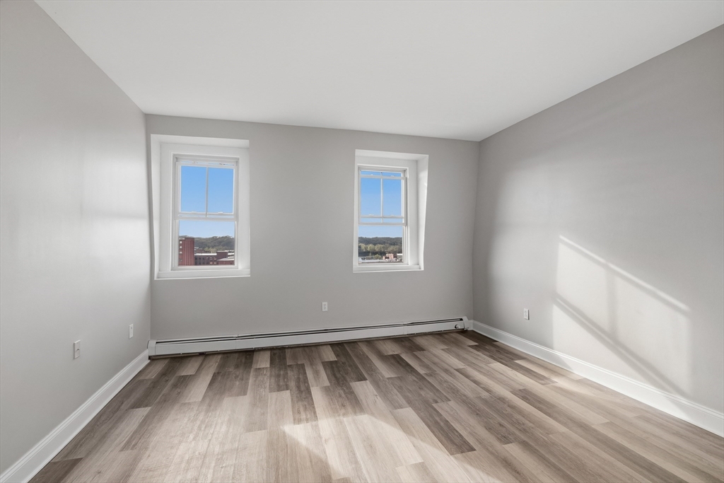 164 High Street, Unit 402 Holyoke, MA 01040 - Photo 6 of 11
