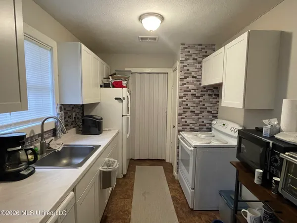 $148,900 | 994 Mallalieu Drive, Brookhaven, MS 39601