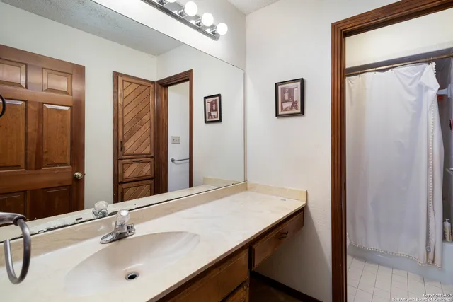 $835,000 | 29342 Seabiscuit Drive, Fair Oaks Ranch, TX 78015