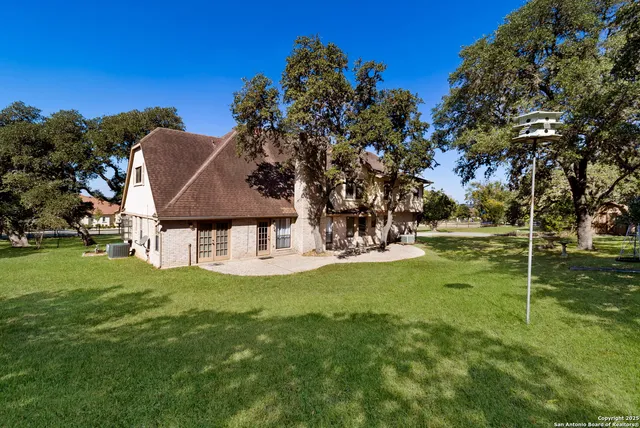 $835,000 | 29342 Seabiscuit Drive, Fair Oaks Ranch, TX 78015
