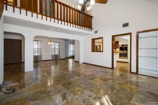 $835,000 | 29342 Seabiscuit Drive, Fair Oaks Ranch, TX 78015