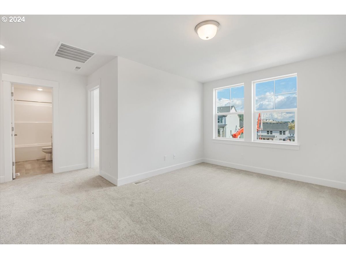 12770 Southwest Trask Street Beaverton, OR 97007 - Photo 11 of 14 Loft