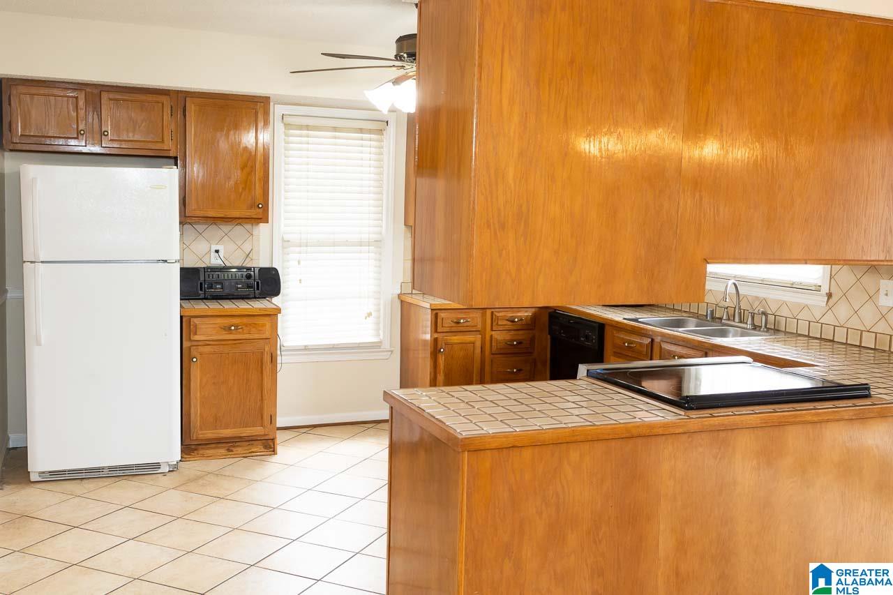 1012 Willowbrook Road Birmingham, AL 35215 - Photo 7 of 27