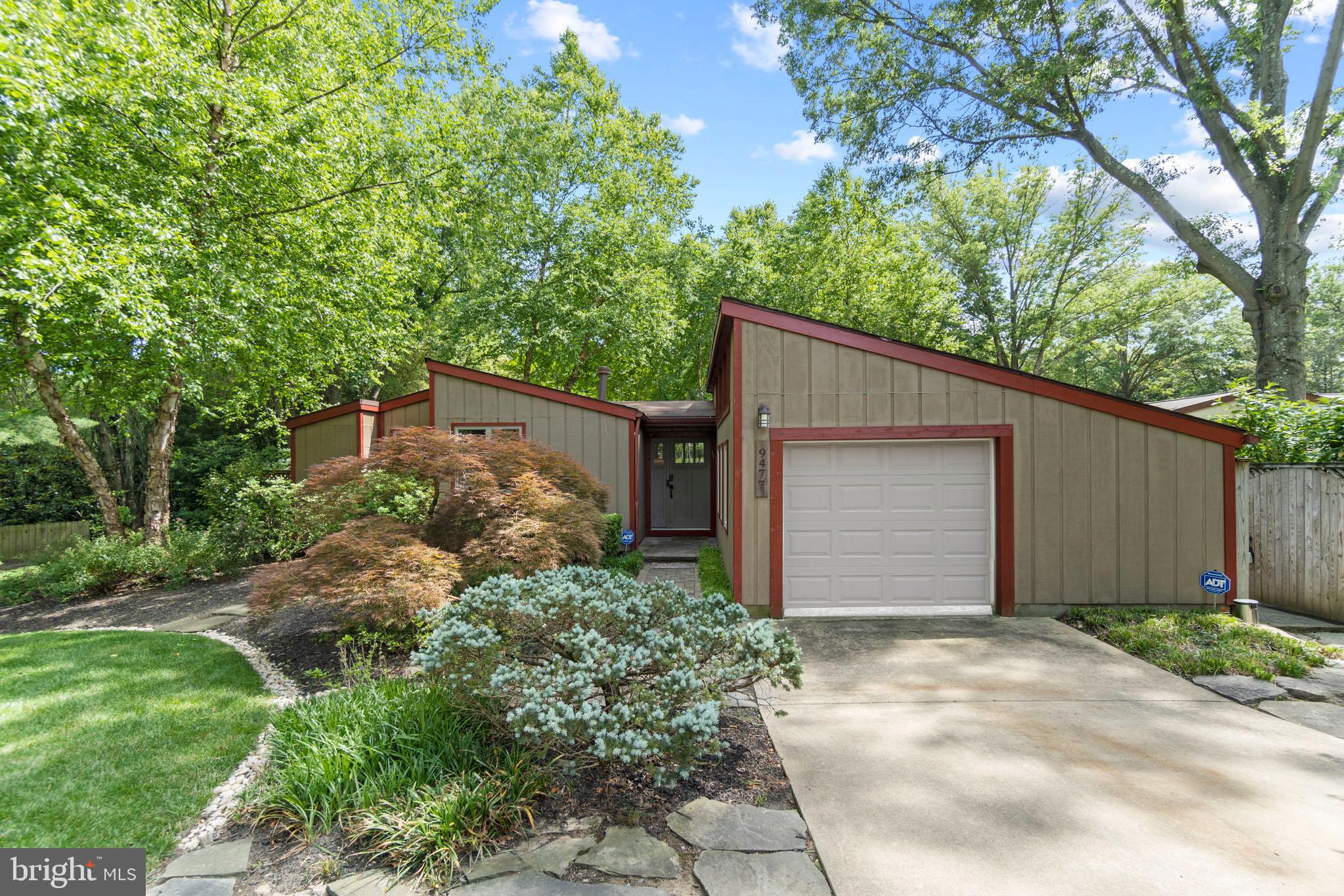 9477 Wandering Way Columbia, MD 21045 - Photo 2 of 31