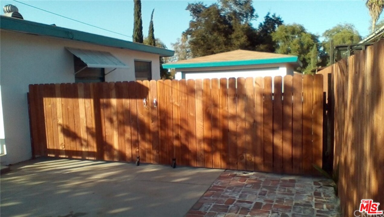 3645 Strong Street Riverside, CA 92501 - Photo 1 of 12