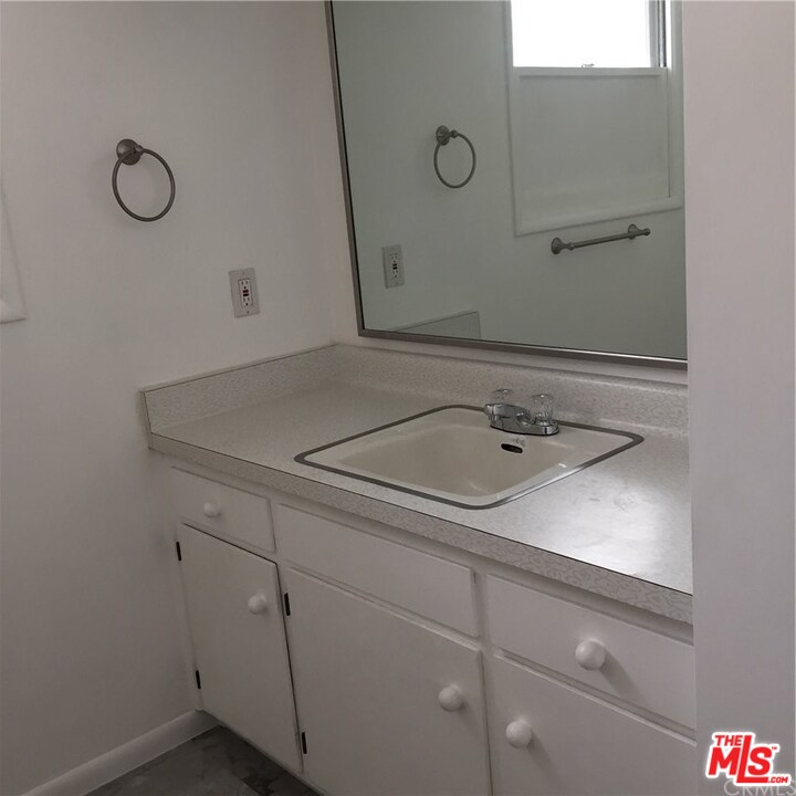 3645 Strong Street Riverside, CA 92501 - Photo 3 of 12
