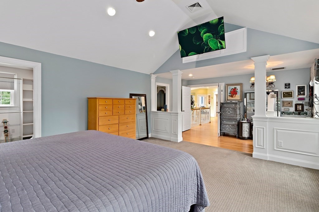 22 Blacksmith Drive Medfield, MA 02052 - Photo 9 of 42