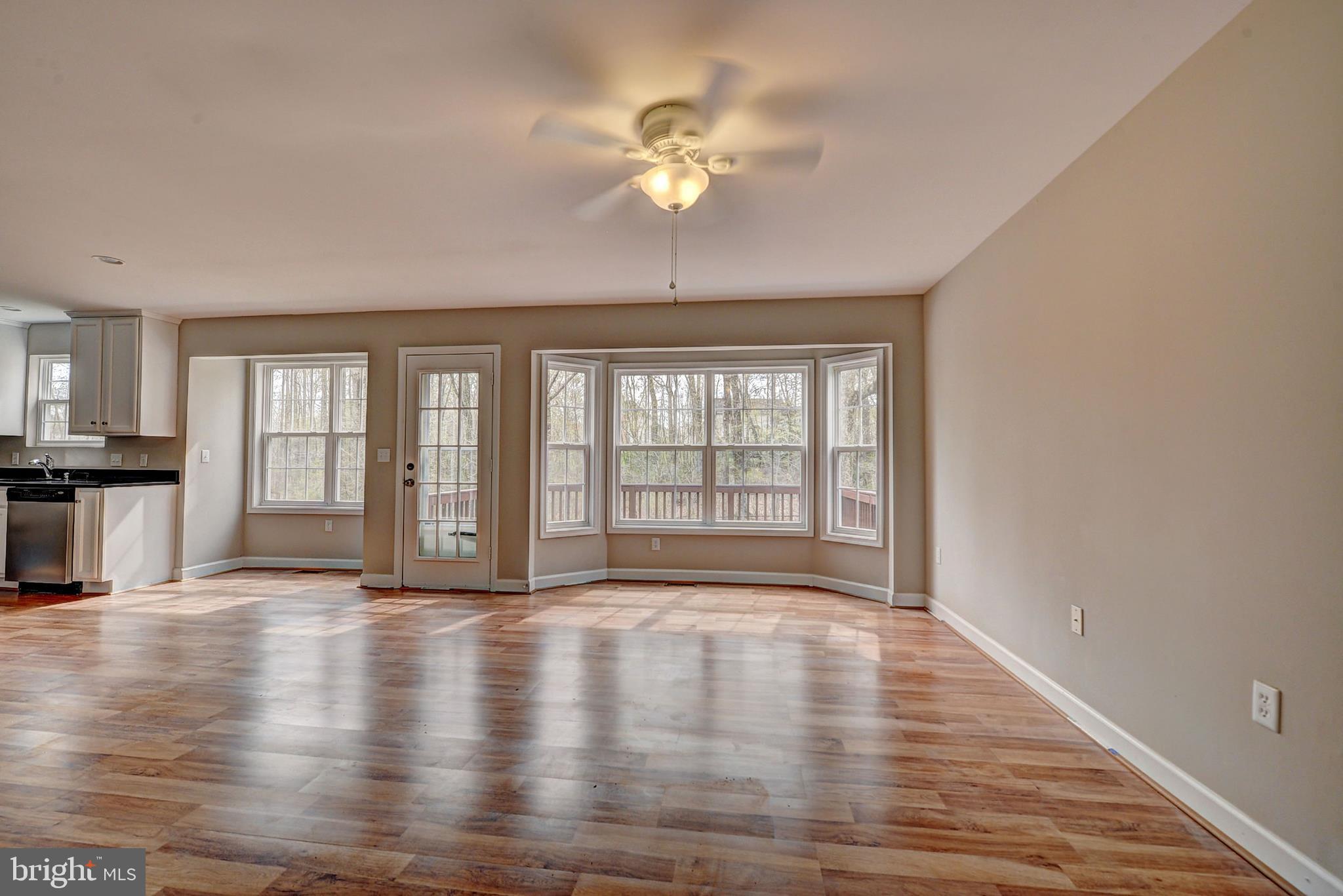 2010 Spring Grove Drive Accokeek, MD 20607 - Photo 18 of 49 DININGROOM