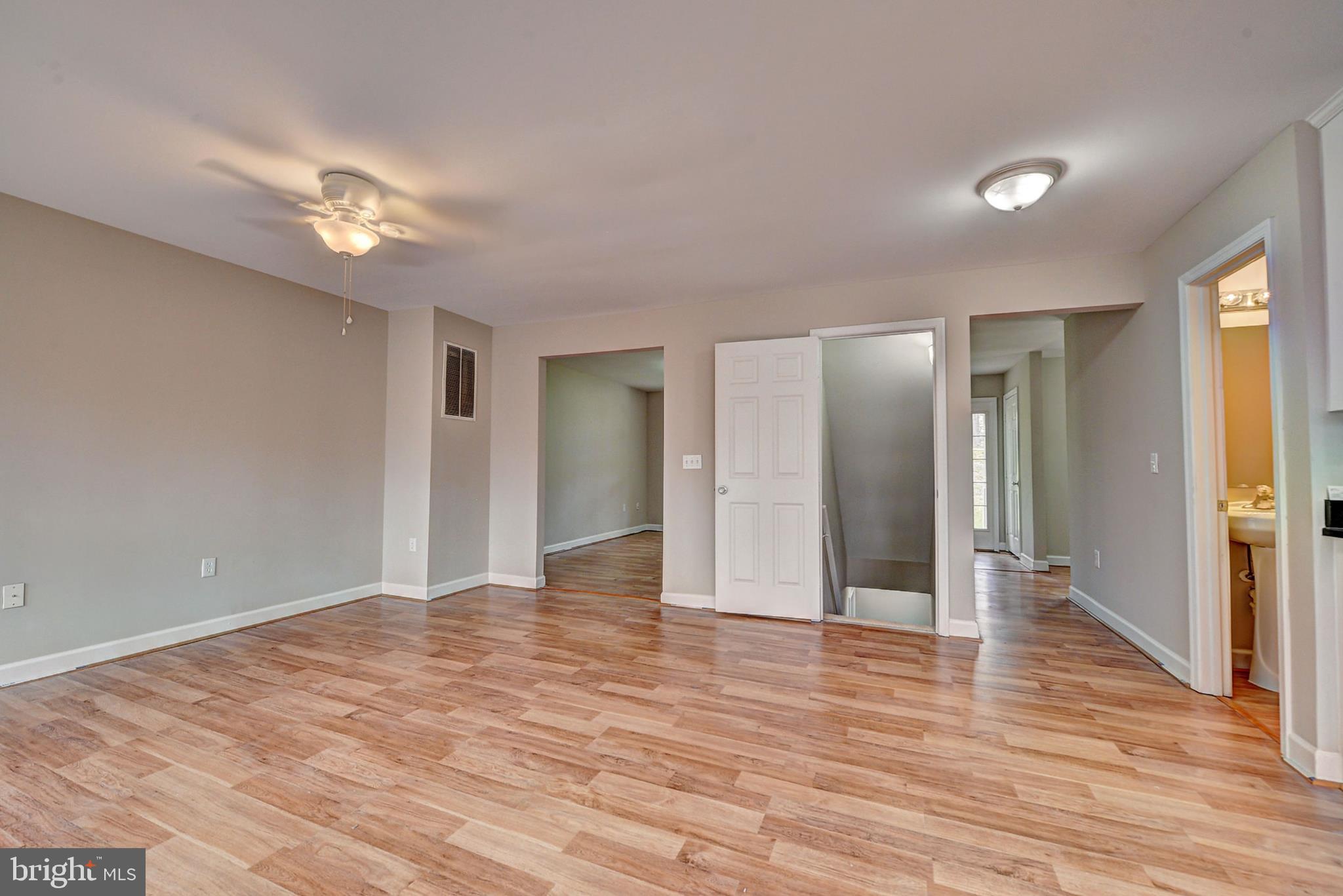 2010 Spring Grove Drive Accokeek, MD 20607 - Photo 20 of 49 DININGROOM
