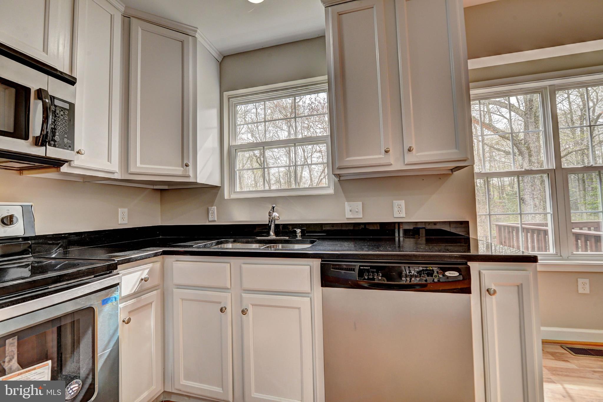 2010 Spring Grove Drive Accokeek, MD 20607 - Photo 10 of 49 KITCHEN