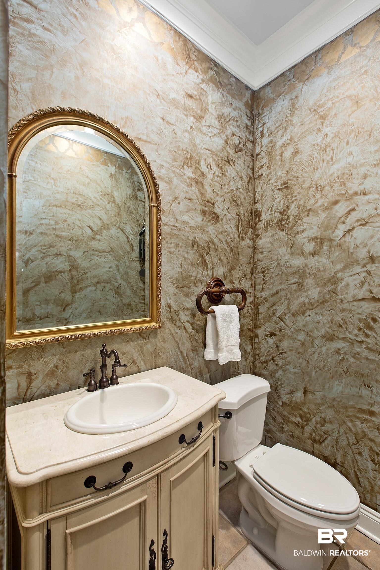 6930 Oak Point Lane Fairhope, AL 36532 - Photo 29 of 50 Powder Room Main Floor