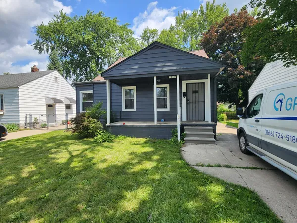 $115,000 | 19139 Kingsville Street, Harper Woods, MI 48225