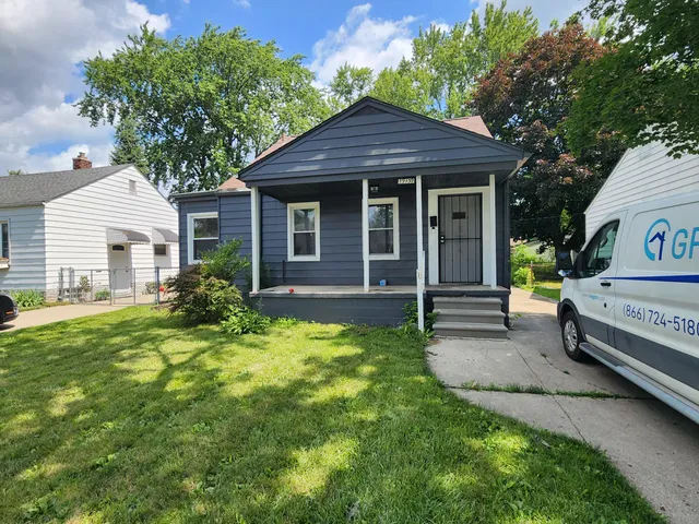 $115,000 | 19139 Kingsville Street, Harper Woods, MI 48225
