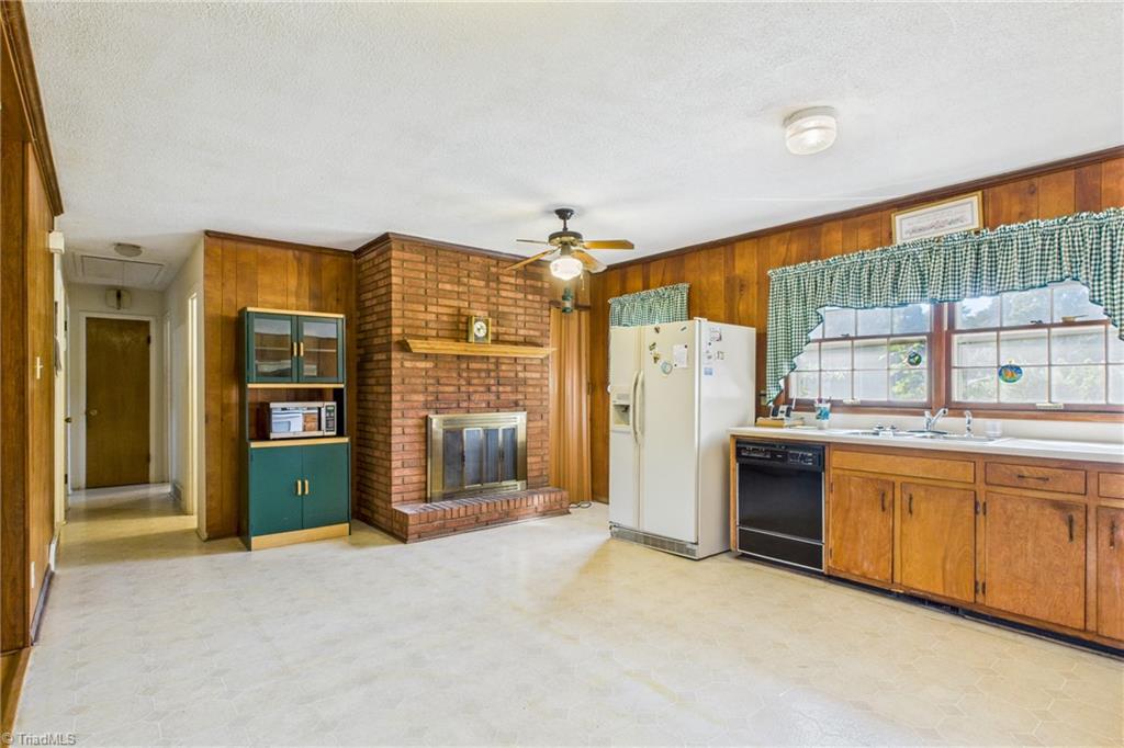 3001 Oak Ridge Road Oak Ridge, NC 27310 - Photo 11 of 27