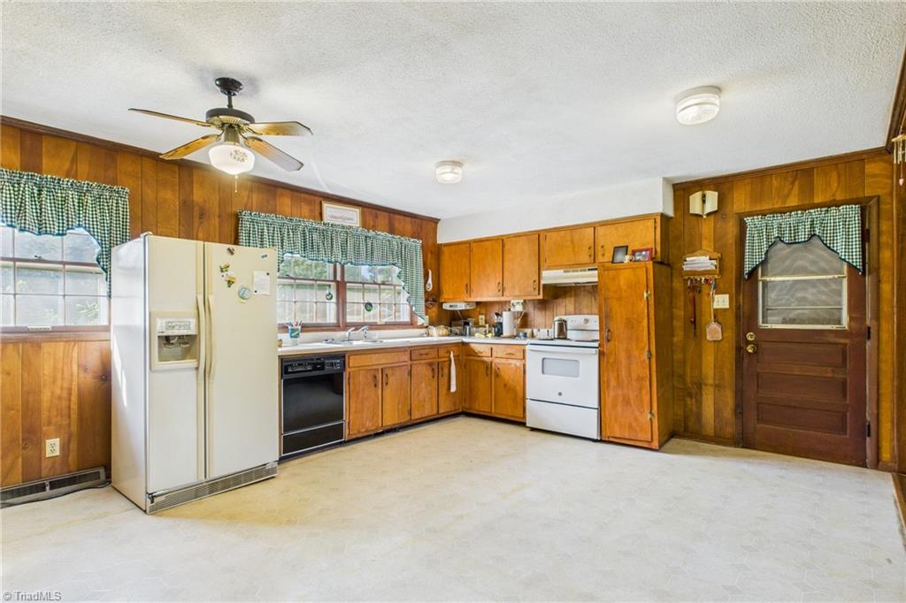 3001 Oak Ridge Road Oak Ridge, NC 27310 - Photo 12 of 27