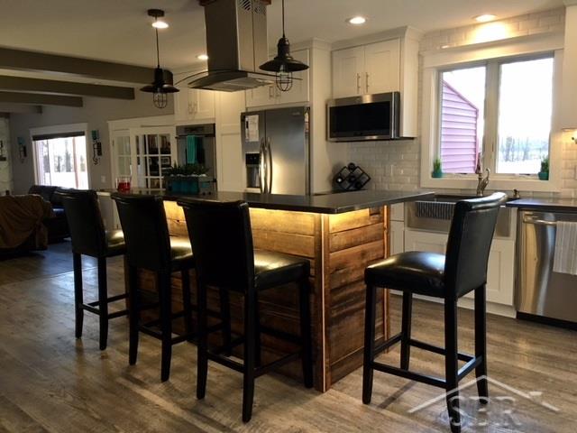 5162 Churchgrove Road Frankenmuth, MI 48734 - Photo 2 of 14 31344398-1.JPG