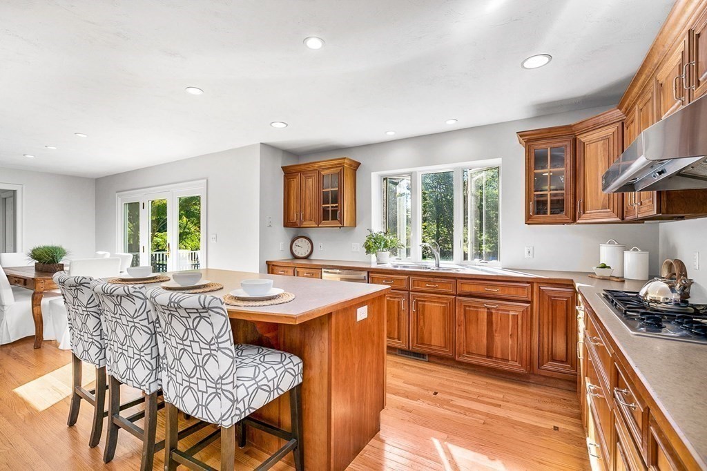 4 Lamb Lane Canton, MA 02021 - Photo 3 of 27 Gallery Image 3