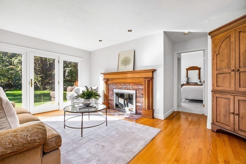 4 Lamb Lane Canton, MA 02021 - Photo 8 of 27 Gallery Image 8