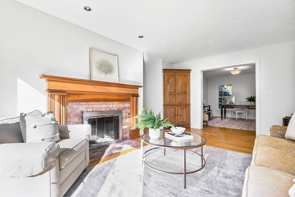 4 Lamb Lane Canton, MA 02021 - Photo 9 of 27 Gallery Image 9