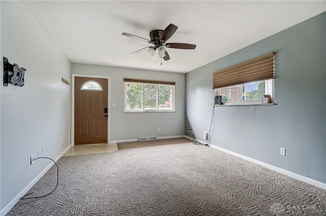 1645 Brownleigh Road Dayton, OH 45429 - Photo 5 of 40