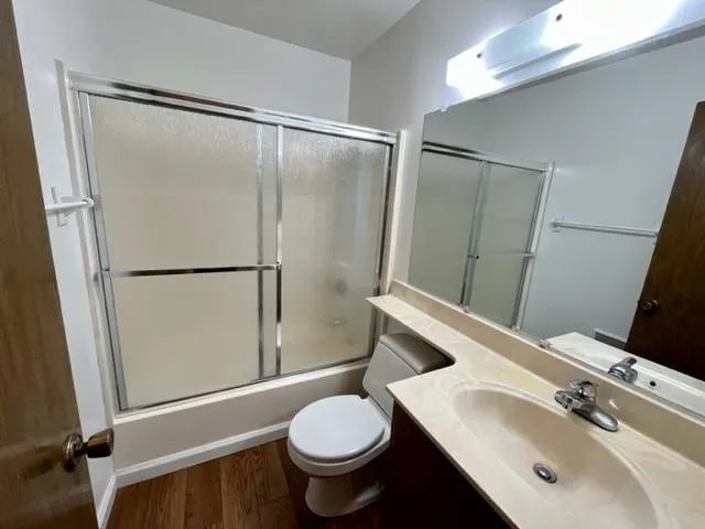 $1,950 | 129 Piccadilly Place, Unit F, San Bruno, CA 94066