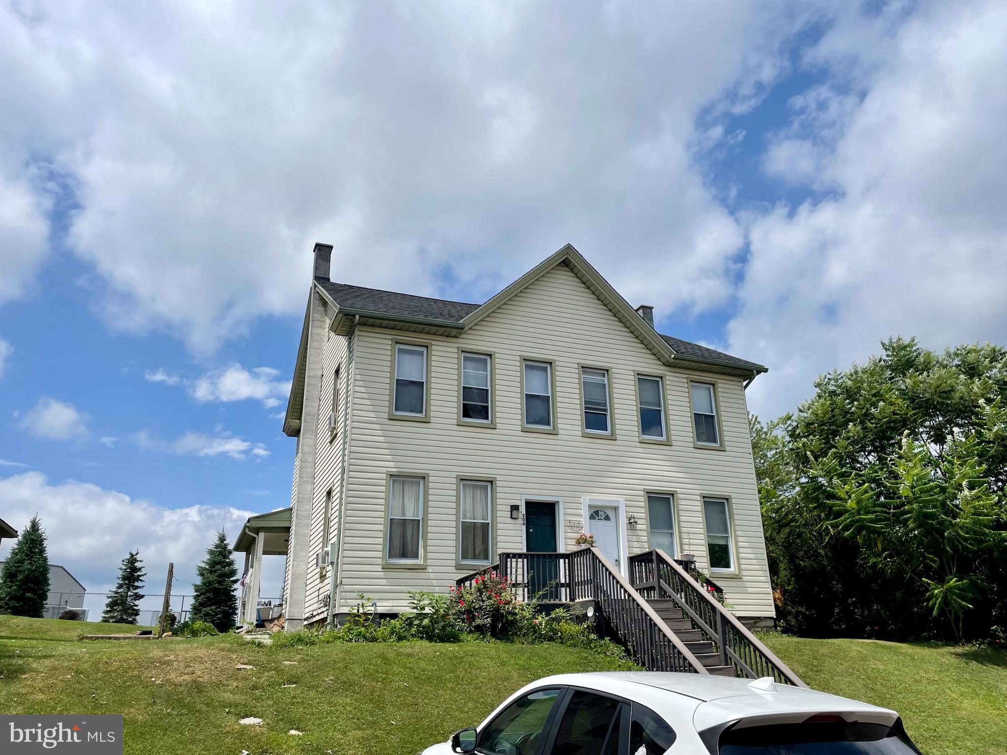 206-208 Riders Way Lebanon, PA 17042 - Photo 3 of 30 Gallery Image 3