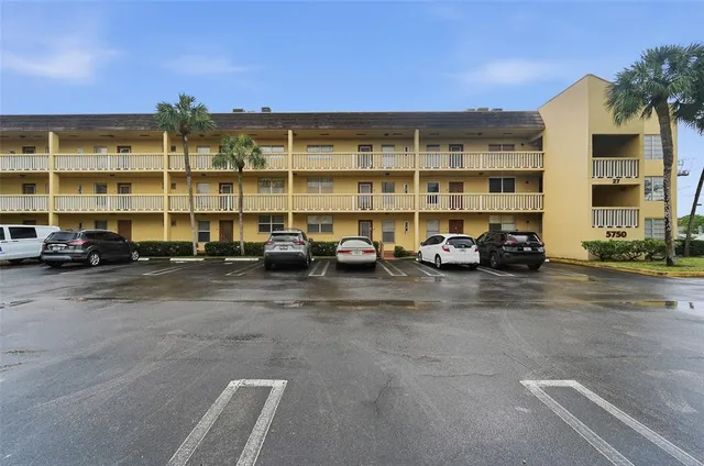 $130,000 | 5750 Northwest 64th Avenue, Unit 211, Tamarac, FL 33319