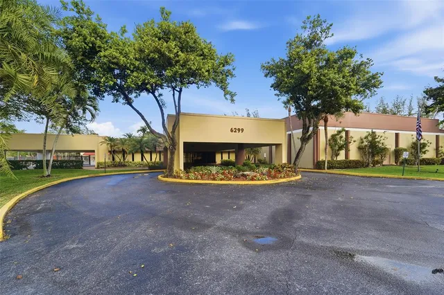 $130,000 | 5750 Northwest 64th Avenue, Unit 211, Tamarac, FL 33319