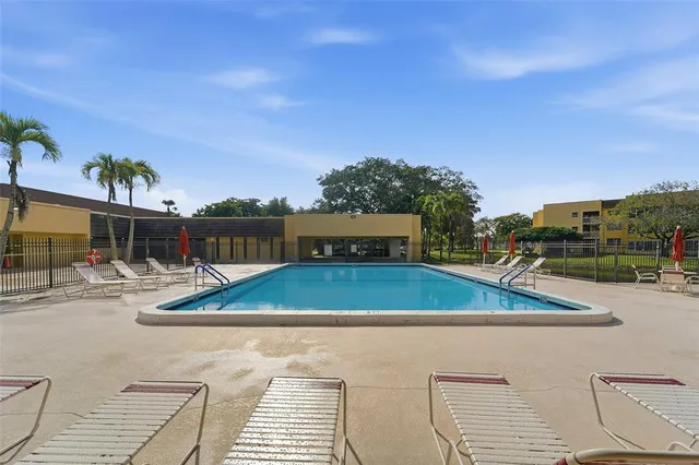 $130,000 | 5750 Northwest 64th Avenue, Unit 211, Tamarac, FL 33319