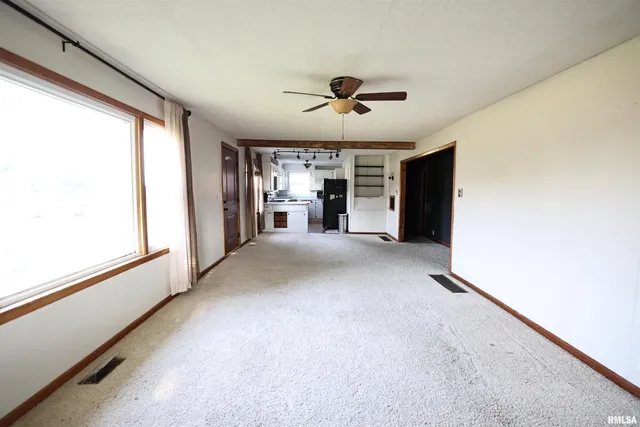 $192,000 | 42060 Co Highway 10, Nebo, IL 62355