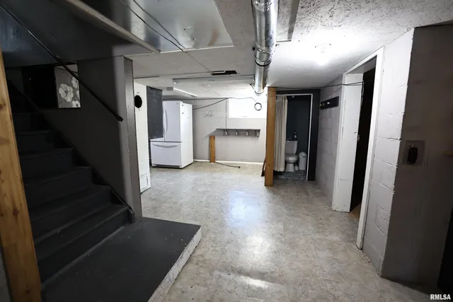 $192,000 | 42060 Co Highway 10, Nebo, IL 62355