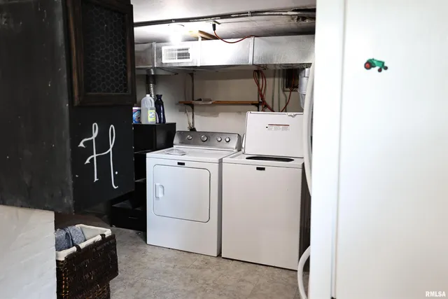 $192,000 | 42060 Co Highway 10, Nebo, IL 62355