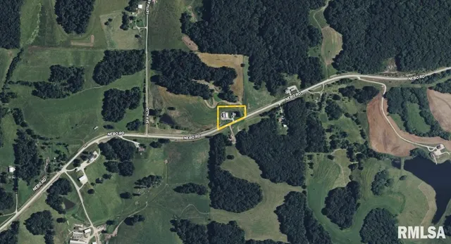 $192,000 | 42060 Co Highway 10, Nebo, IL 62355