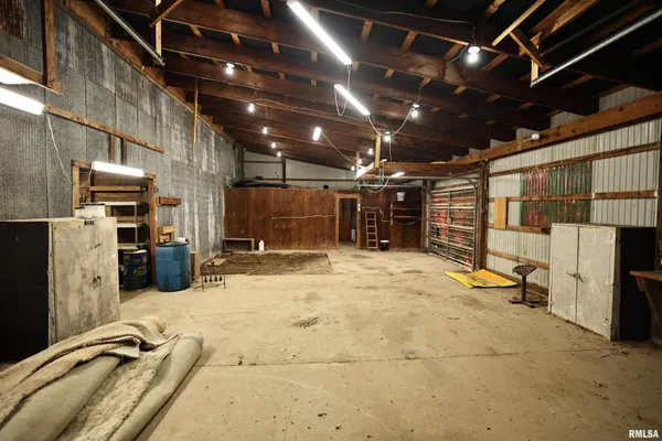 $192,000 | 42060 Co Highway 10, Nebo, IL 62355