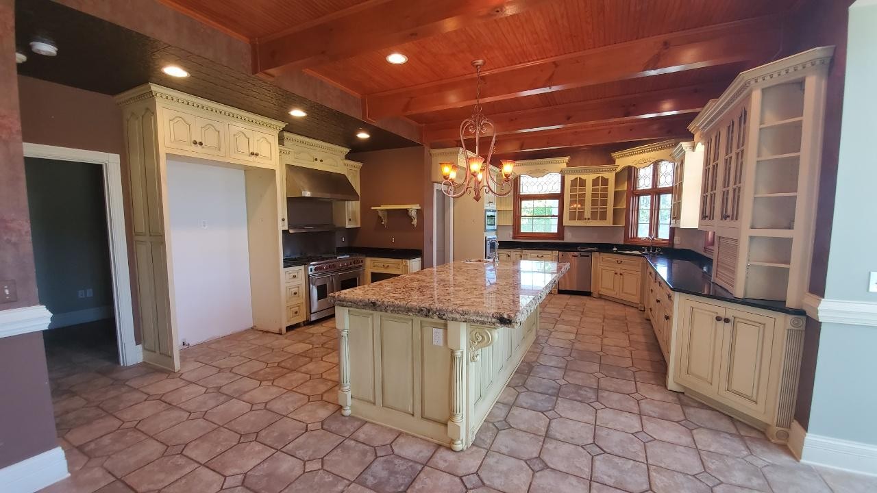 1387 Harold Patterson Road Dandridge, TN 37725 - Photo 16 of 38 Gallery Image 16