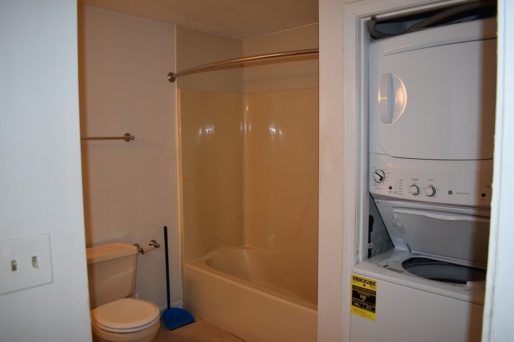 11 Hulbert Road, Unit 9 Worcester, MA 01603 - Photo 3 of 7 Gallery Image 3