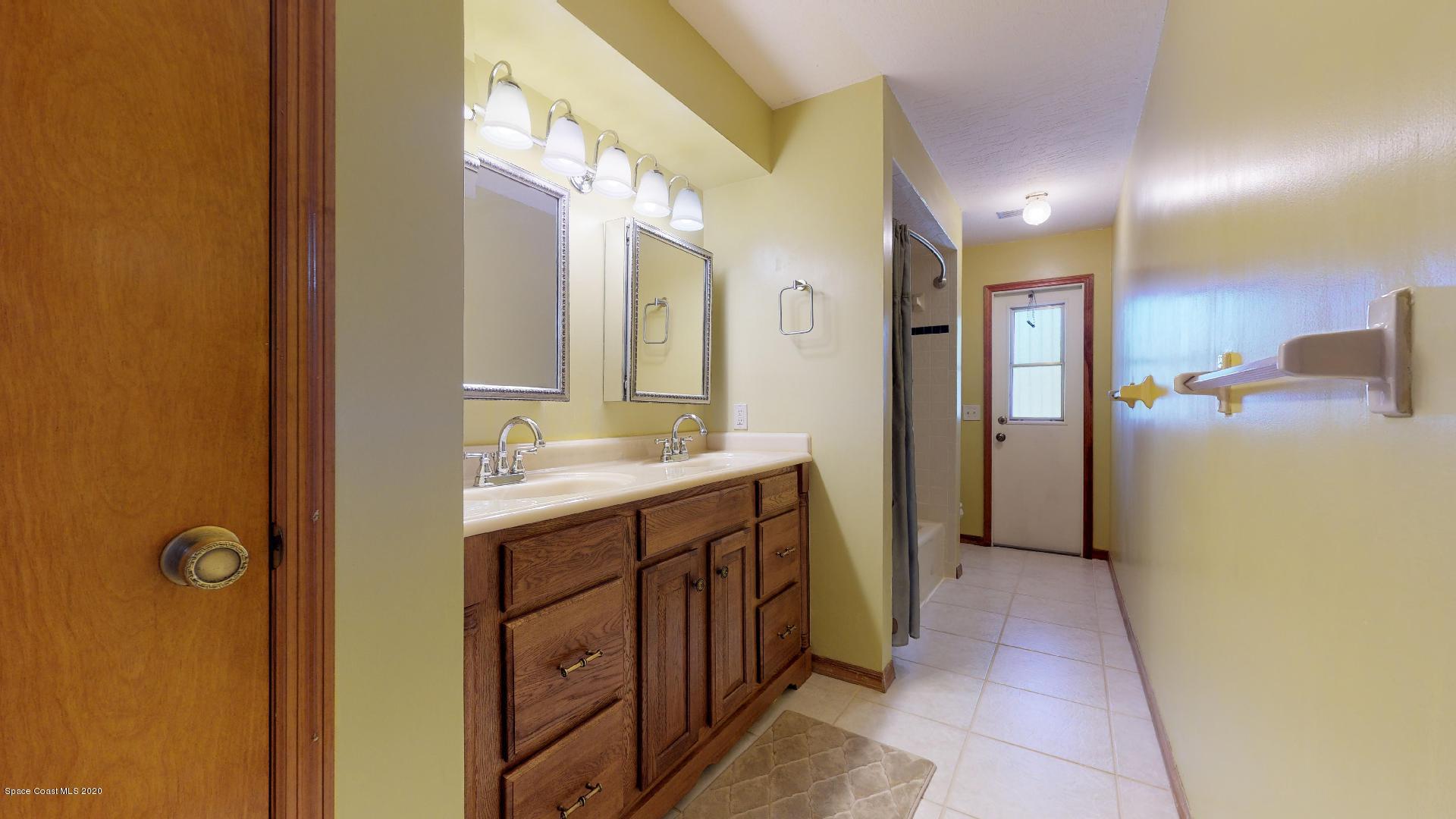 3068 Rio Palma North Melbourne, FL 32903 - Photo 22 of 28 guest bath 2