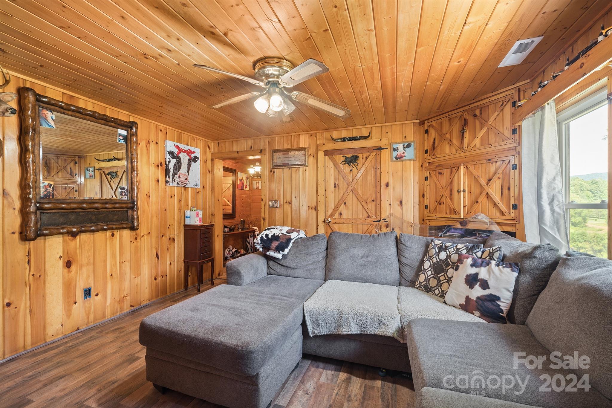 3564 Hollywood Ridge Road Lenoir, NC 28645 - Photo 17 of 27 Gallery Image 17