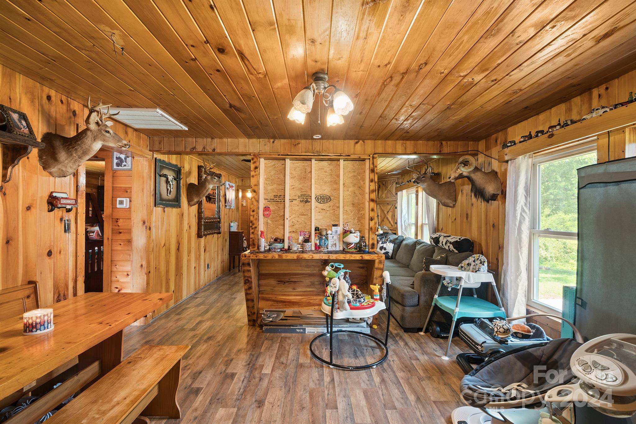 3564 Hollywood Ridge Road Lenoir, NC 28645 - Photo 3 of 27 Gallery Image 3