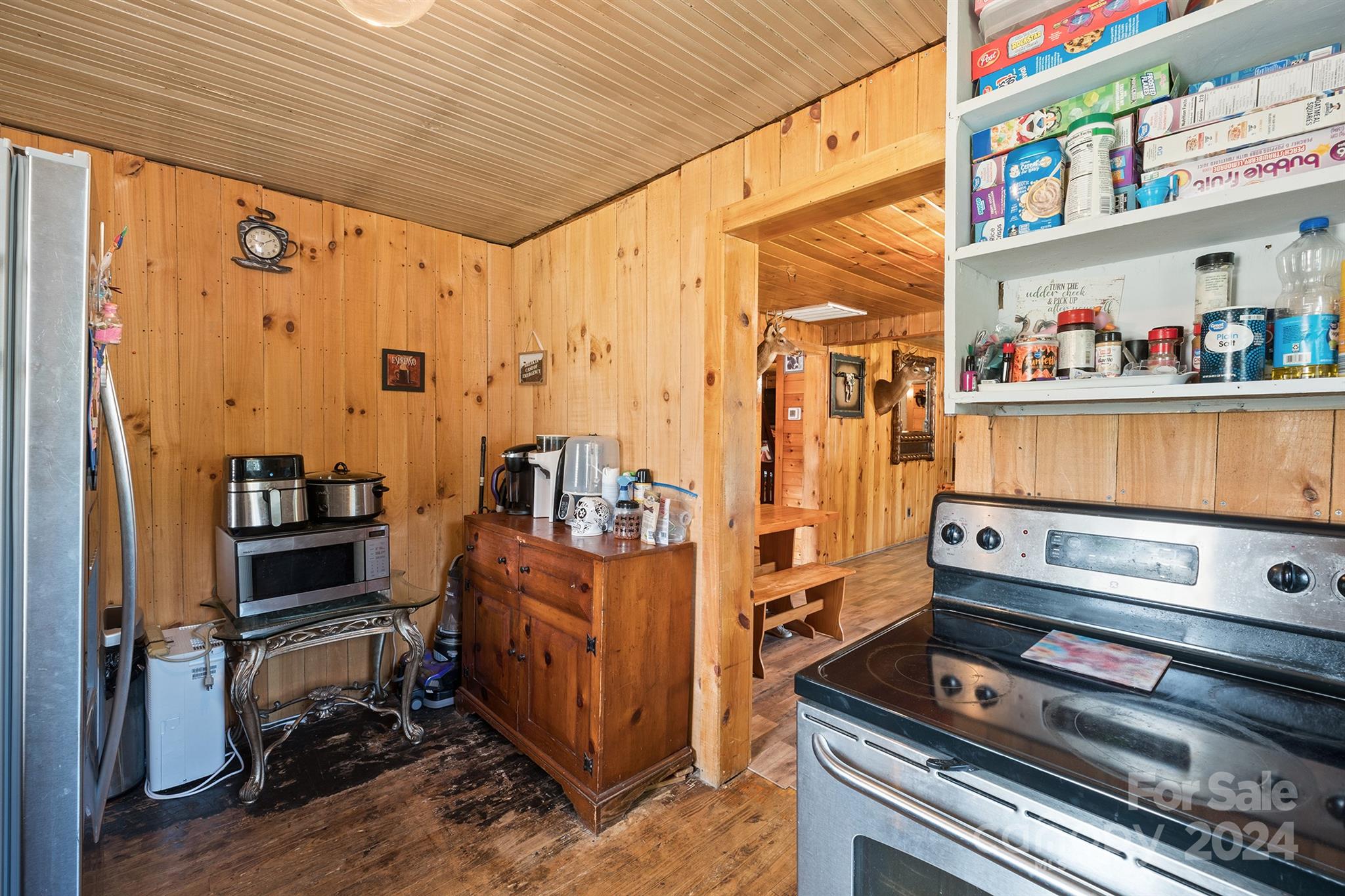 3564 Hollywood Ridge Road Lenoir, NC 28645 - Photo 5 of 27 Gallery Image 5
